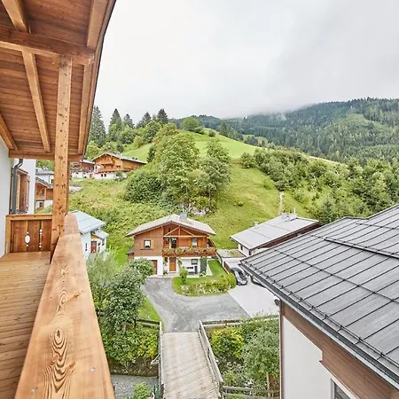 Aparthotel The Peak Premium Dienten am Hochkoenig