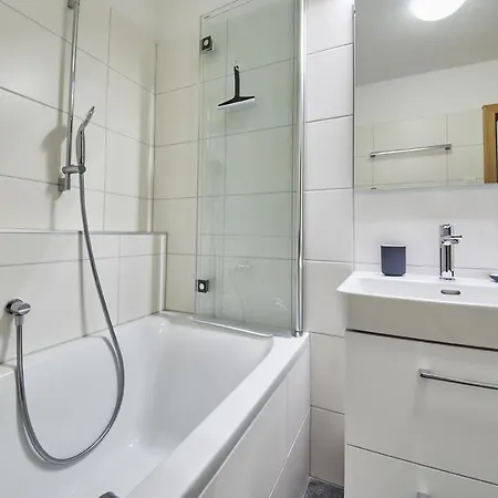The Peak Premium Aparthotel 3*