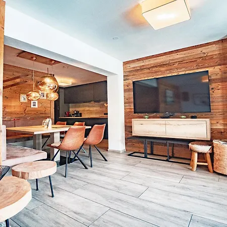 The Peak Premium Aparthotel
