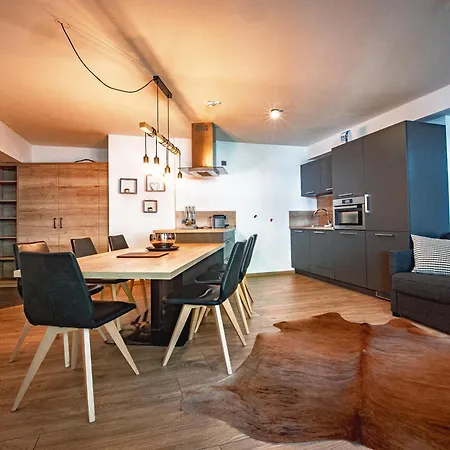 The Peak Premium Aparthotel 3*