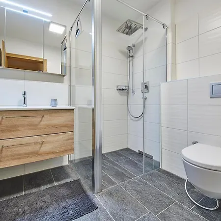 The Peak Premium Aparthotel 3*