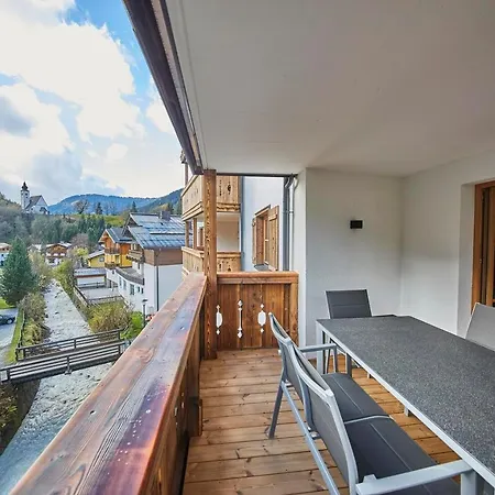 The Peak Premium Aparthotel 3*