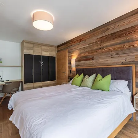 The Peak Premium Aparthotel