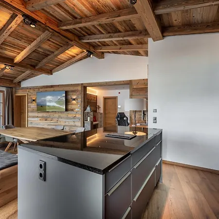 The Peak Premium Aparthotel