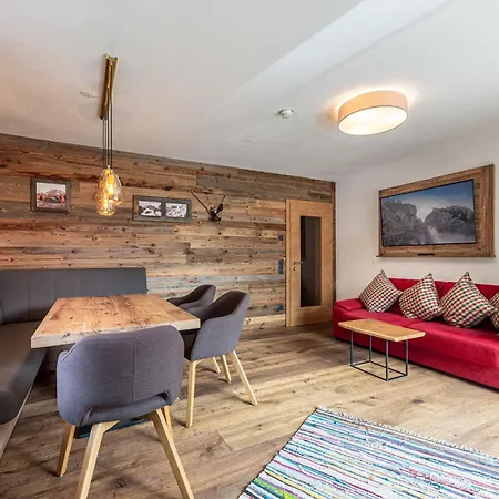 The Peak Premium Aparthotel 3*